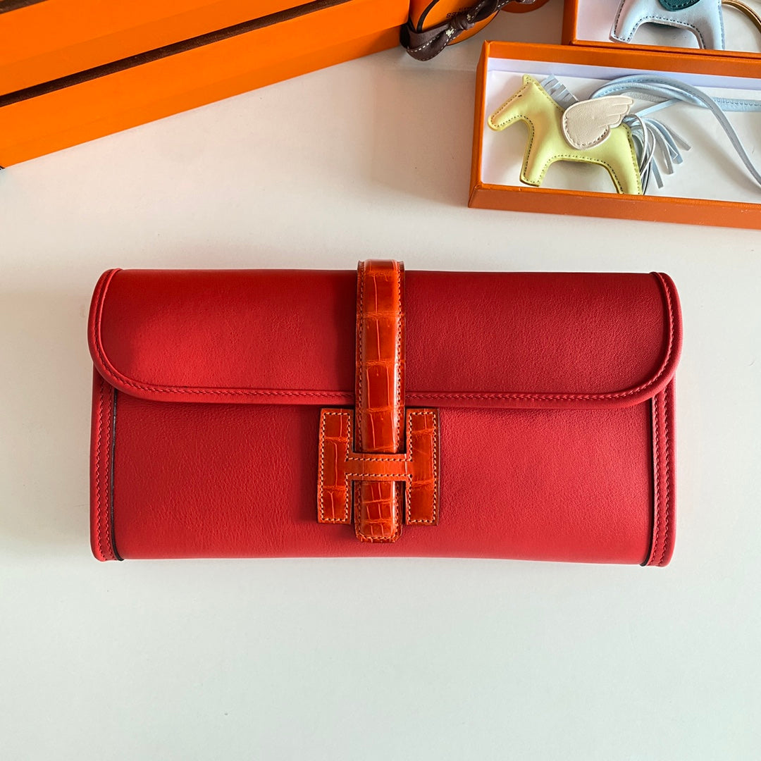 HERMES JIGE ELAN 29 CLUTCH IN RUBY RED CALFSKIN WITH APPLE RED LIZARD SKIN
