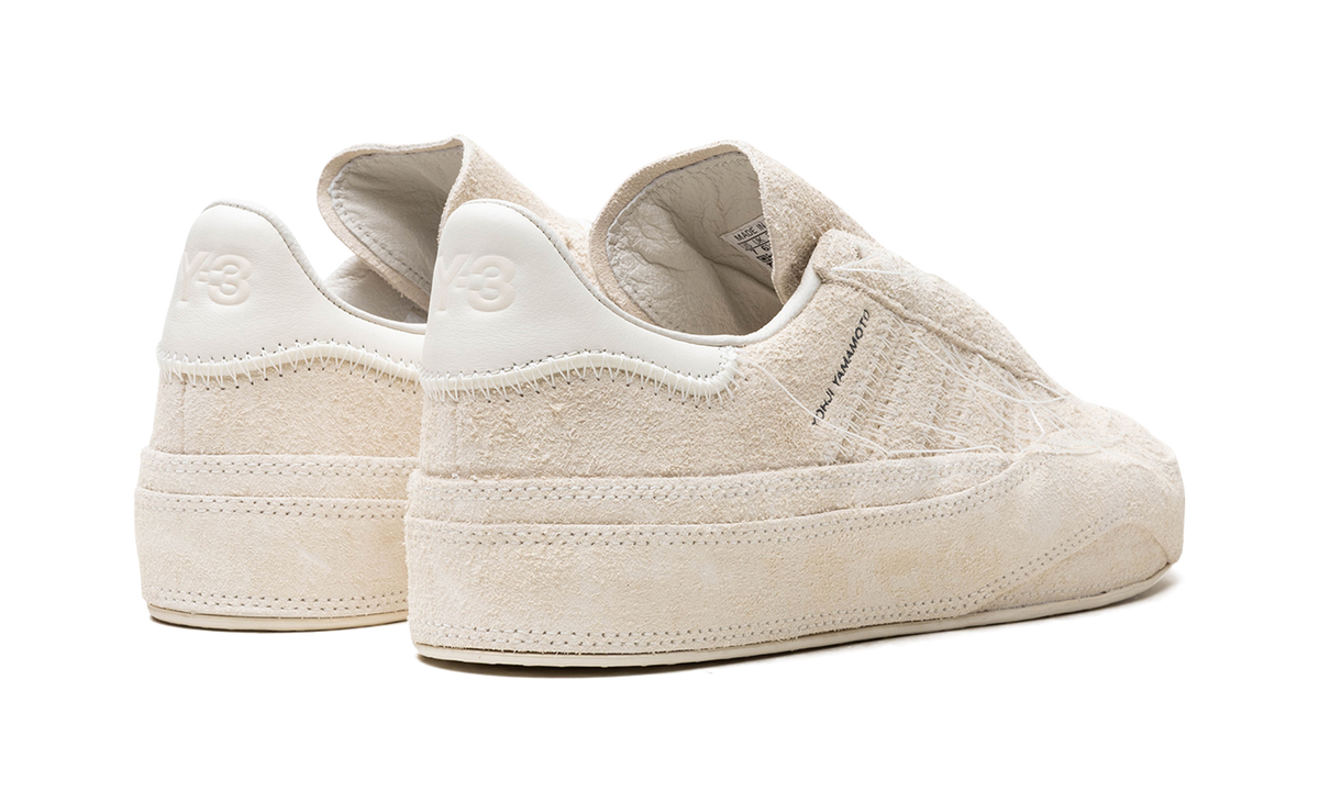 Gazelle "OFF WHITE/OFF WHITE/OFF WHITE" FZ6404