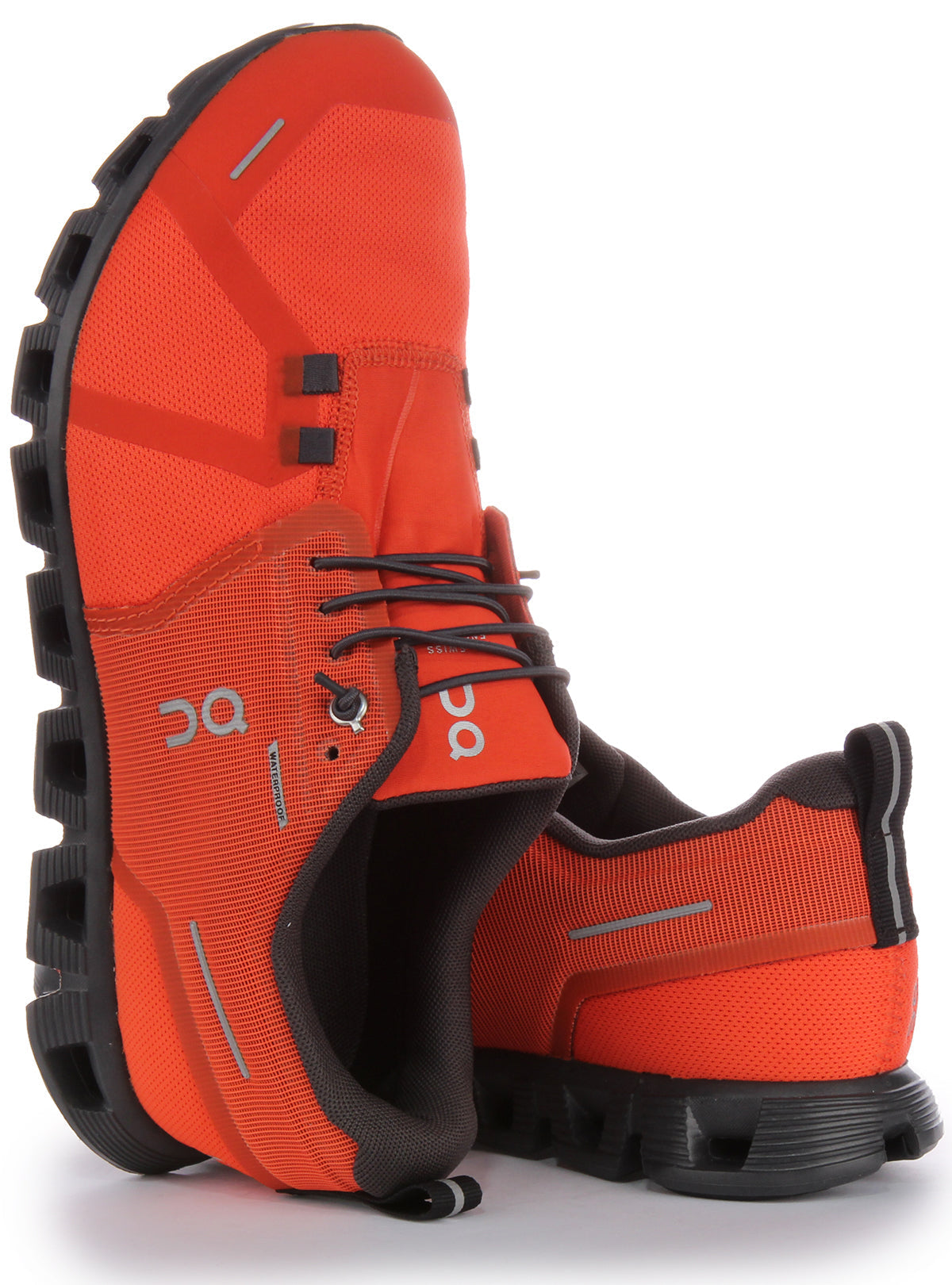 On Running Cloud 5 Waterproof In Flame For Men