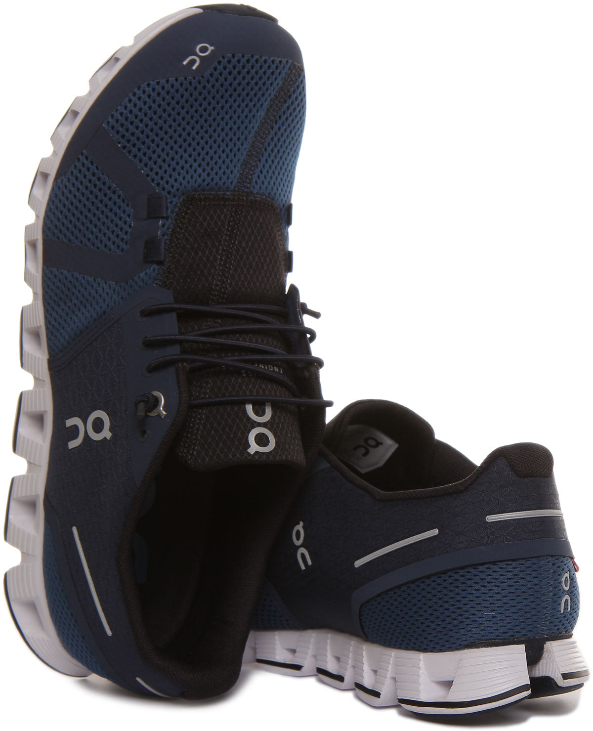 On Running The Cloud In Navy White For Mens