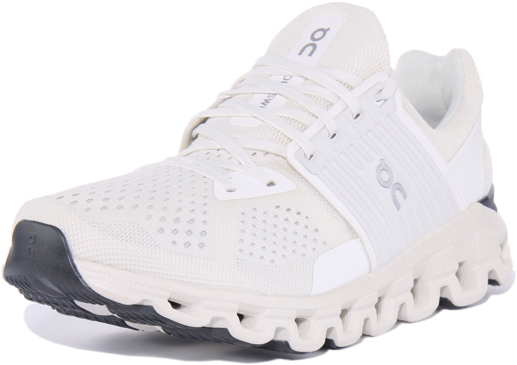 On Running Cloudswift In White For Men