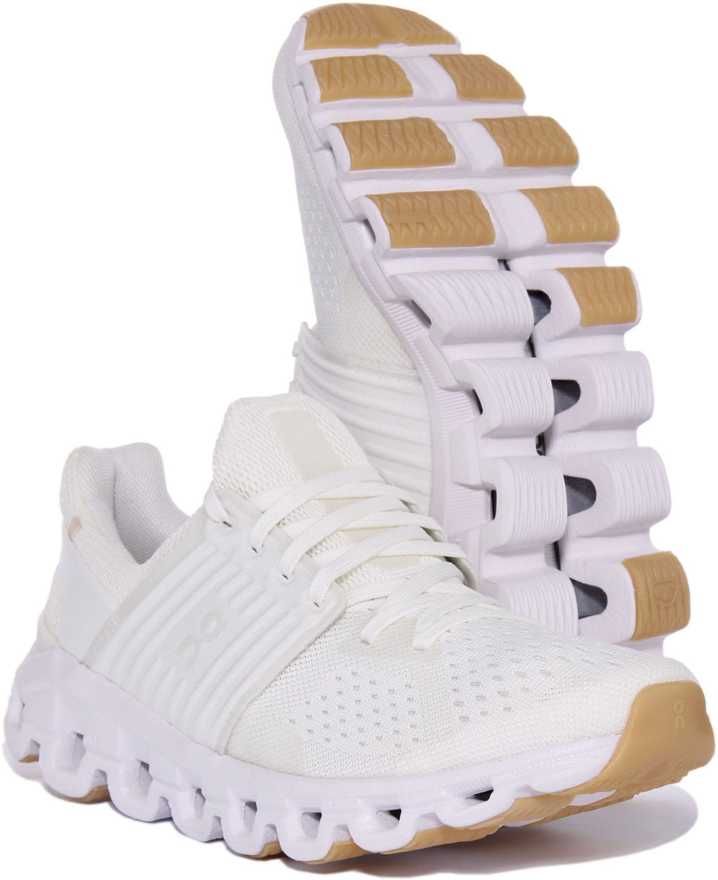 On Running Cloudswift In White For Men