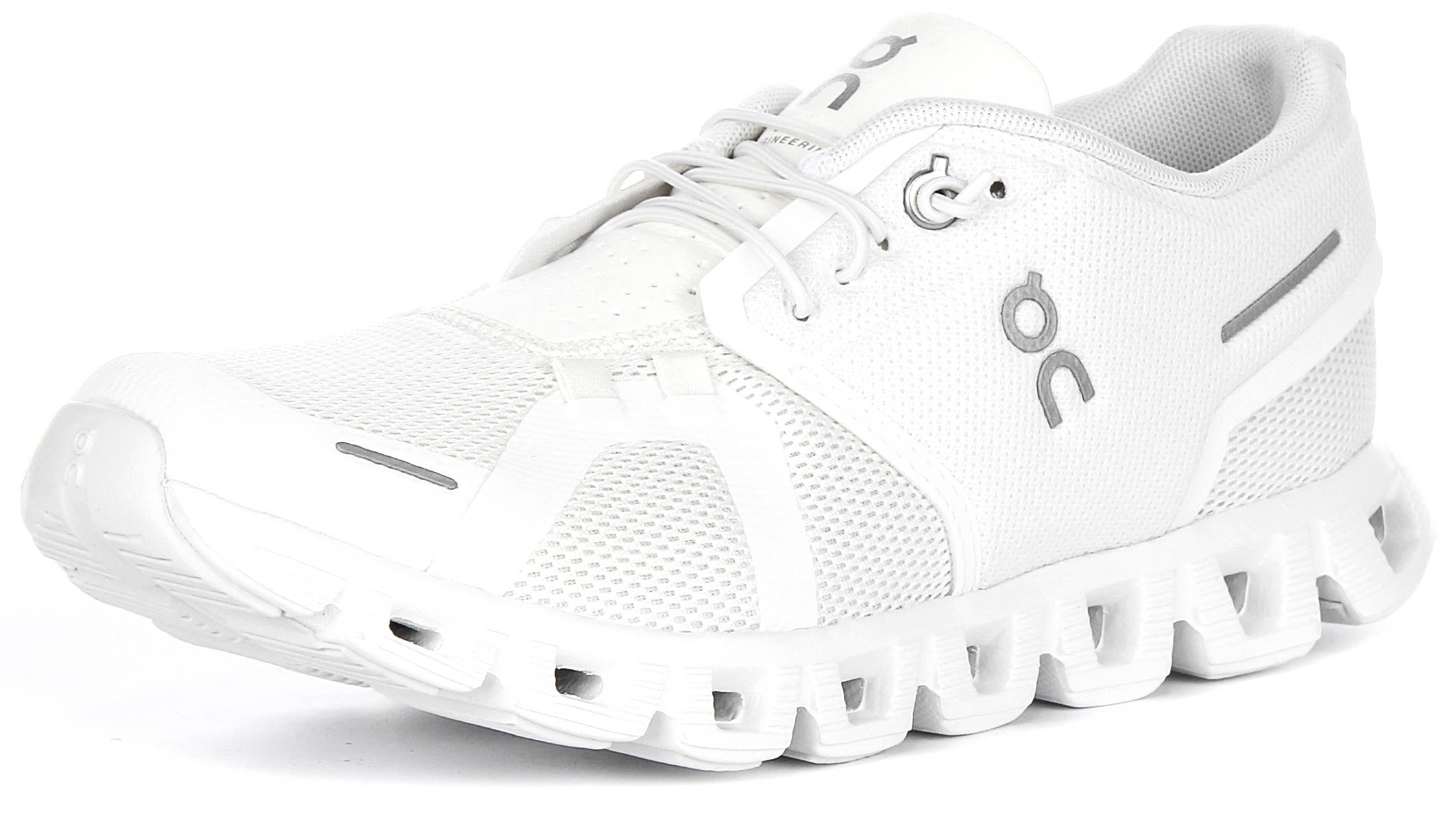On Running Cloud 5 In White For Women