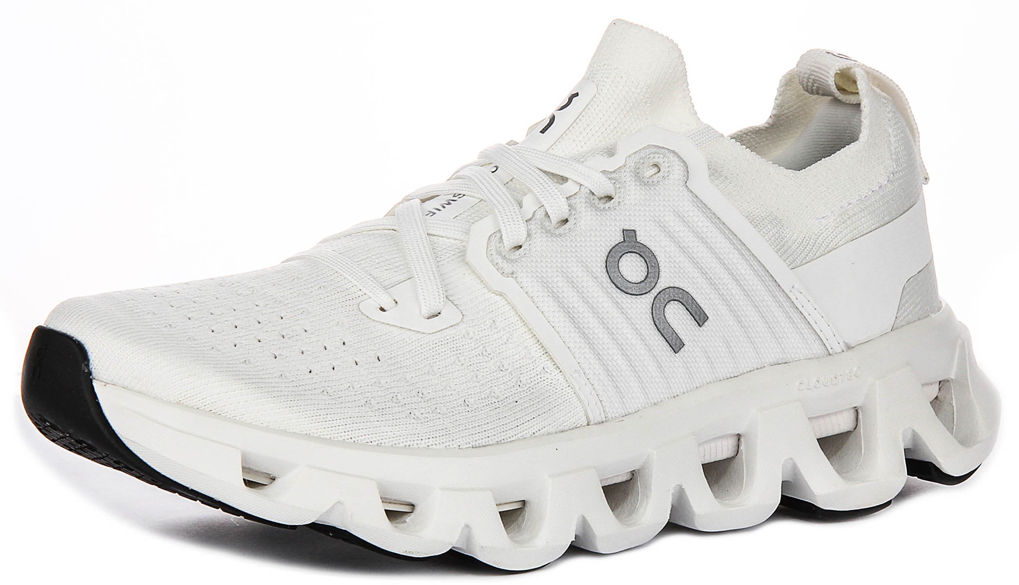 On Running Cloudswift 4 In White For Women