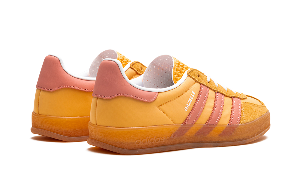 Gazelle Indoor WMNS "Semi Spark Clay" IE2959