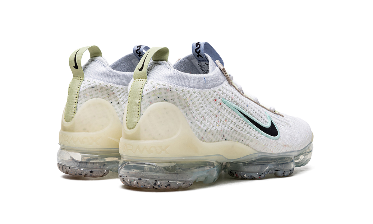 Air Vapormax 2021 FK GS "Mismatched Swoosh" DQ7758 100